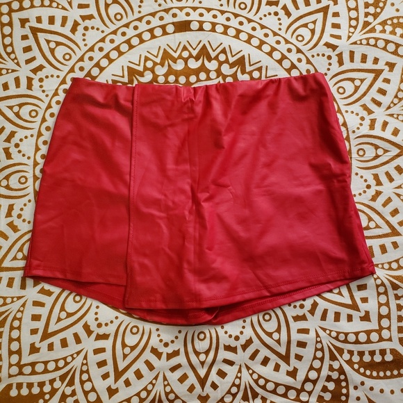 Skort - Picture 3 of 5